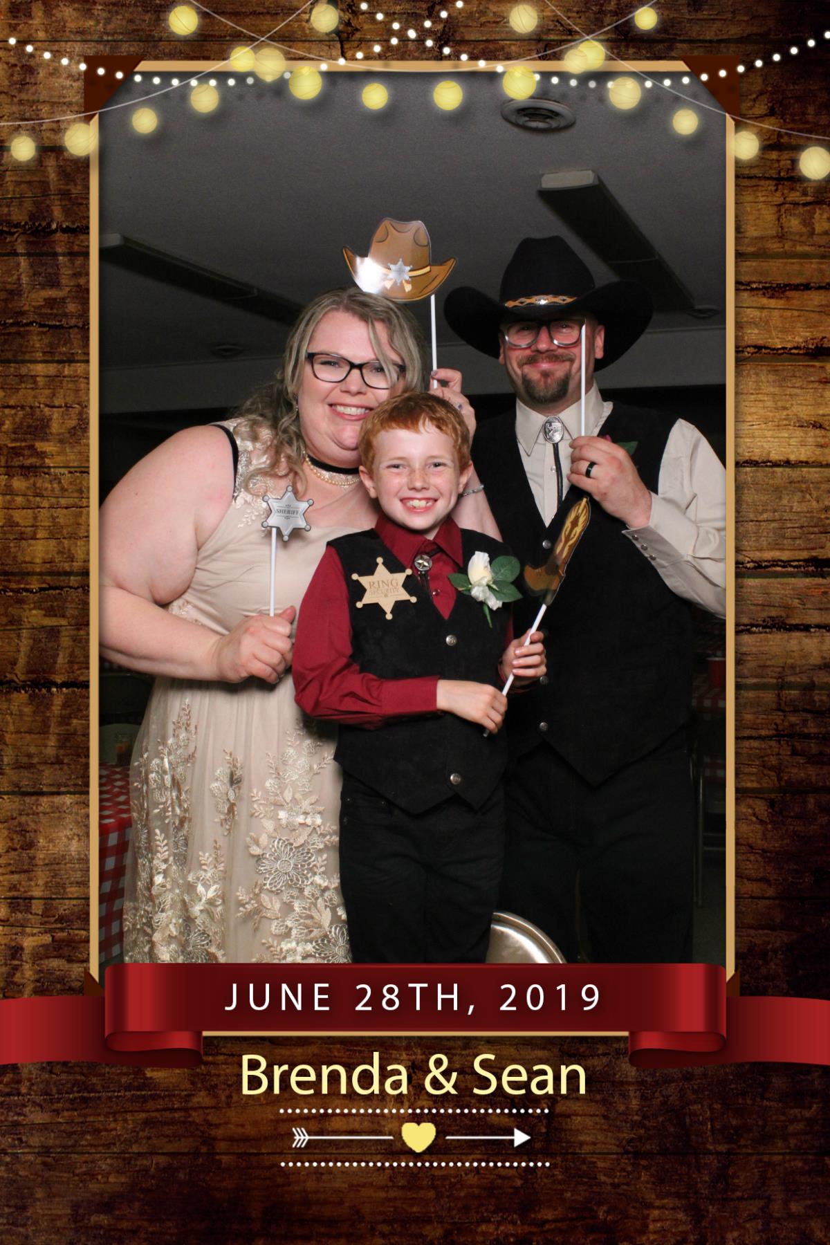 Brenda & Sean’s Wedding | View more photos from the event at gallery.mainemagicmirror.com/u/MaineMagicMirror/Brenda-Sean’s-Wedding